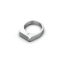 Load image into Gallery viewer, Luxury Steel And Titanium Outdoor Self-Defense Ring One-Piece High-Strength Self-Defense Tool For Boy And Girl Friends To Protec